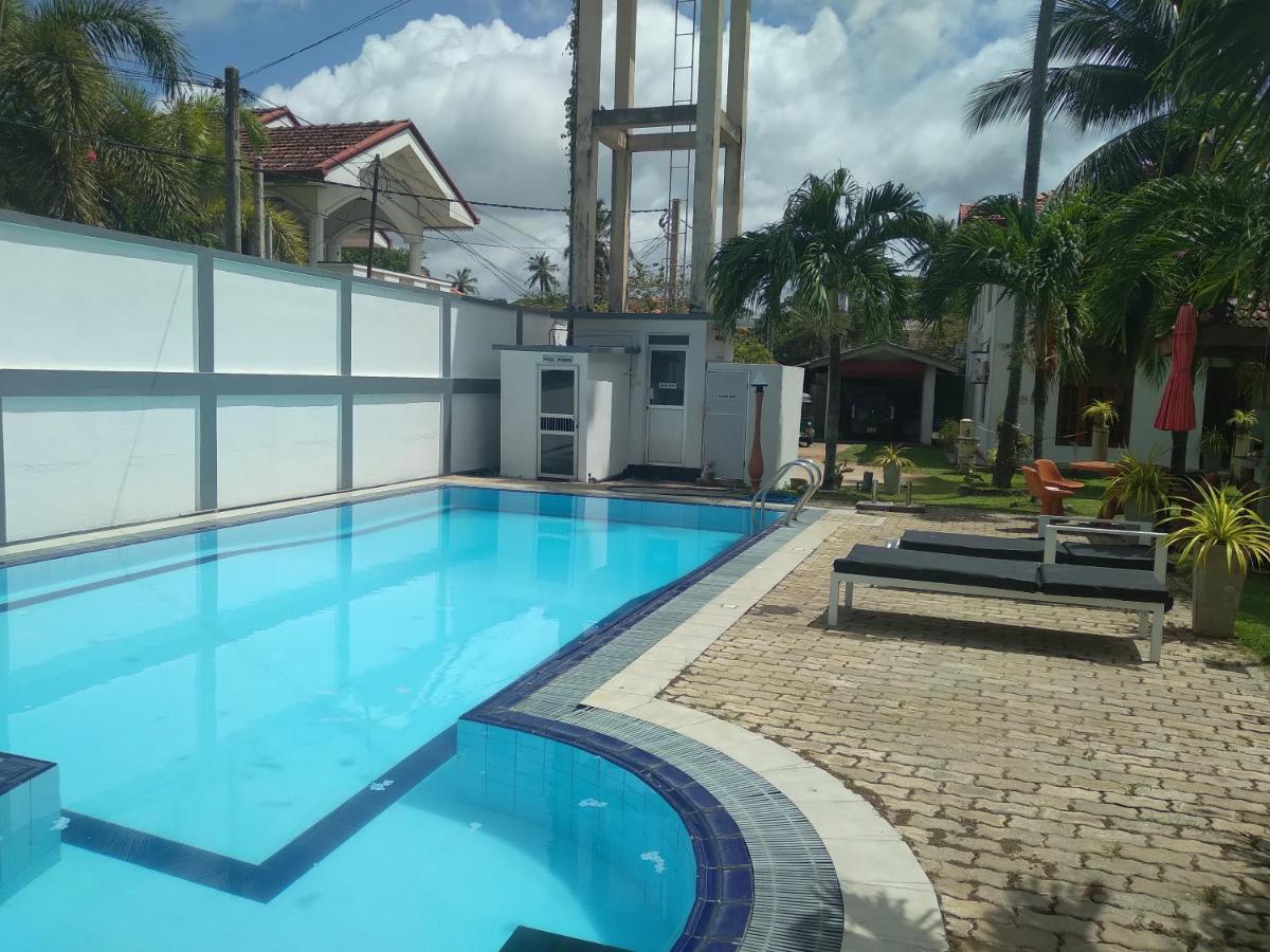 נגומבו Vijai Resort מראה חיצוני תמונה