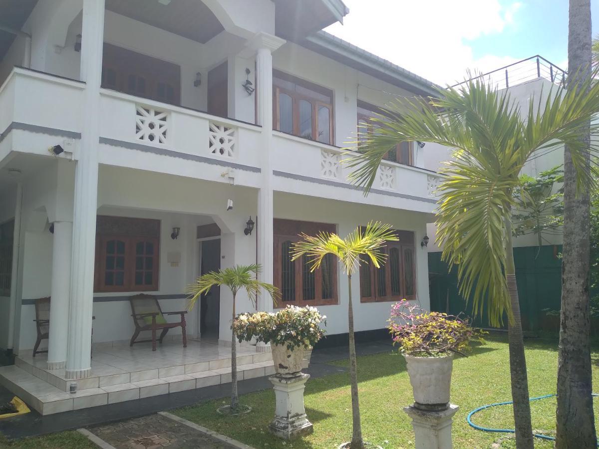 נגומבו Vijai Resort מראה חיצוני תמונה