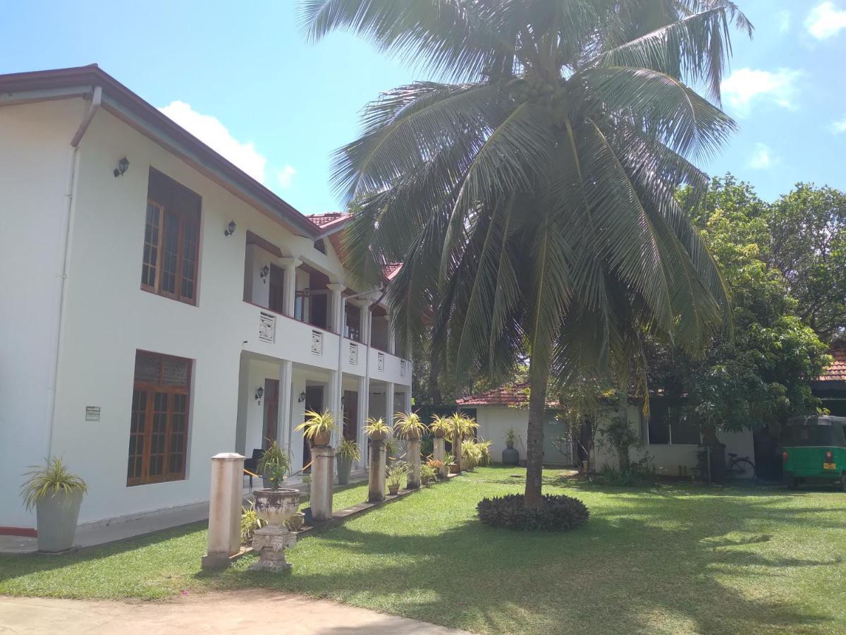 נגומבו Vijai Resort מראה חיצוני תמונה
