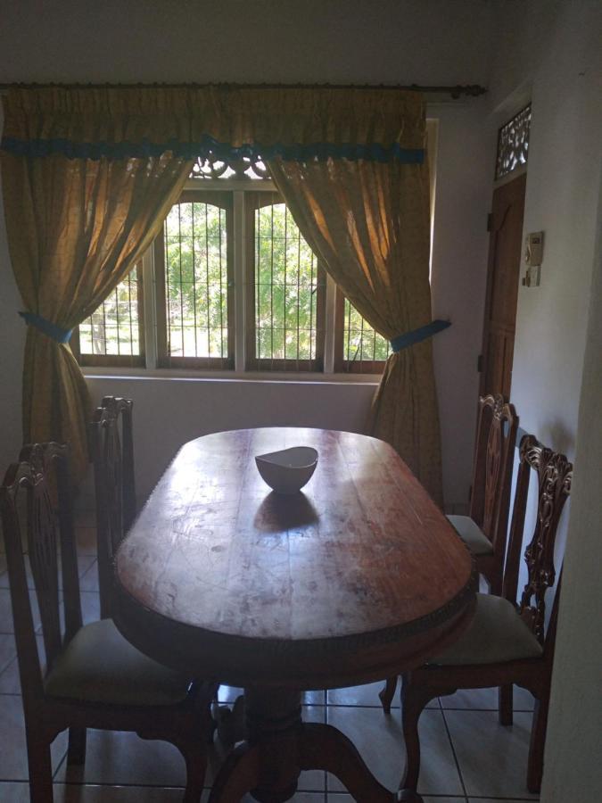 נגומבו Vijai Resort מראה חיצוני תמונה