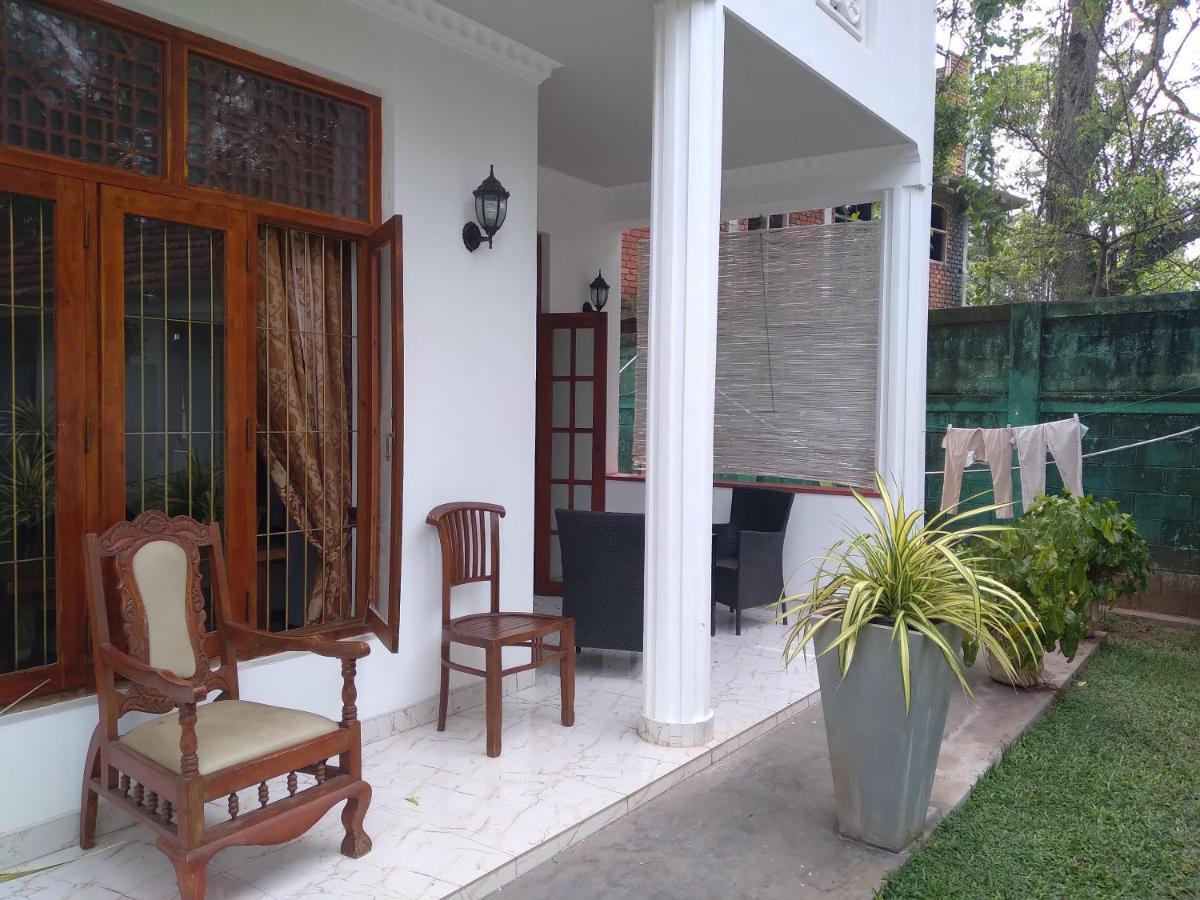 נגומבו Vijai Resort מראה חיצוני תמונה